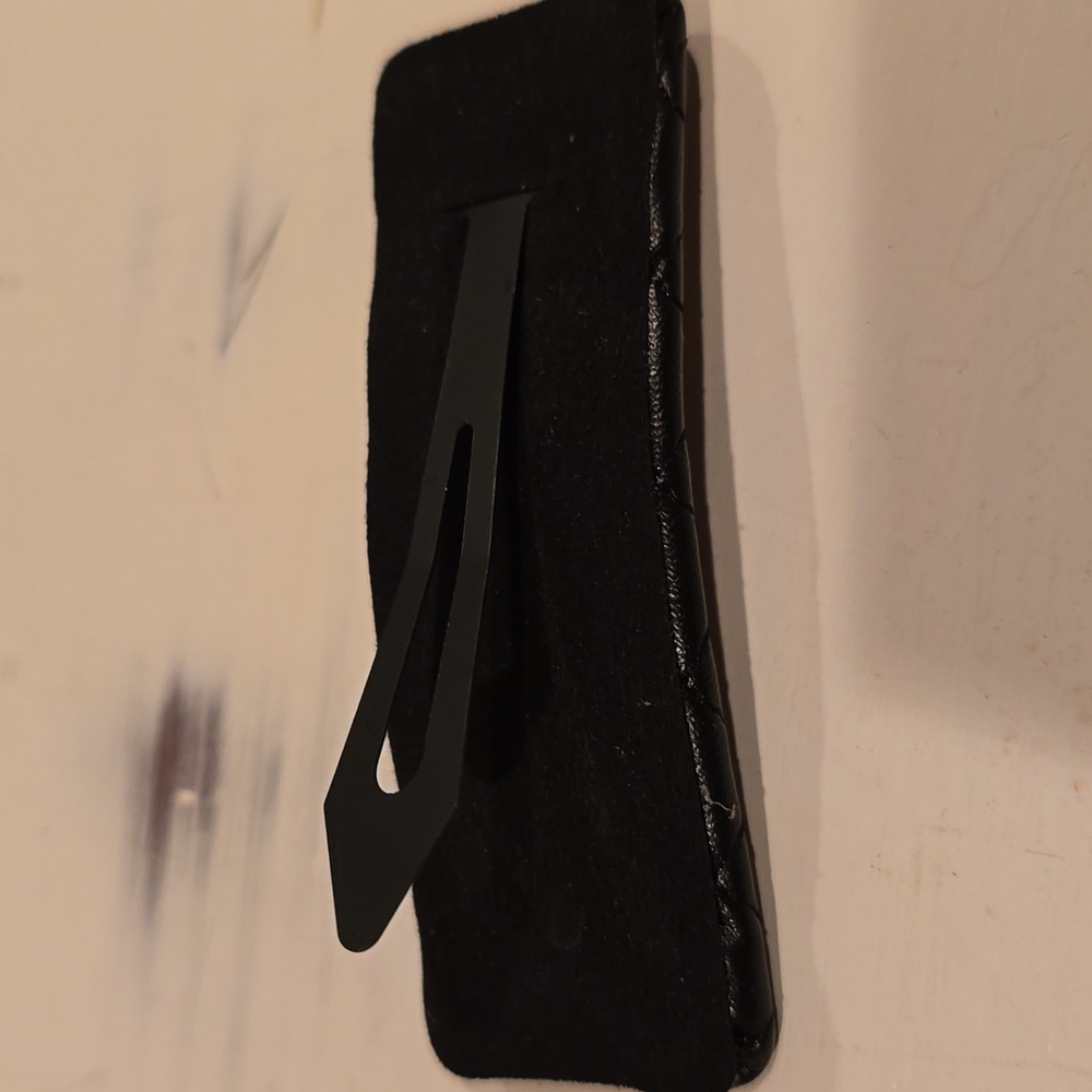 Chanel Black Hair Clip - Picture 5 of 5